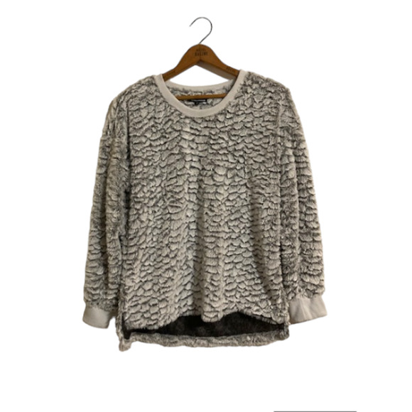 Gray FUZZY Sweater - Knapp Studio - Size Medium - Picture 1 of 8